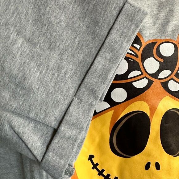 NWT Women’s Short Sleeve Graphic Tee Halloween Smiley Face - Size 2XL - Picture 5 of 6